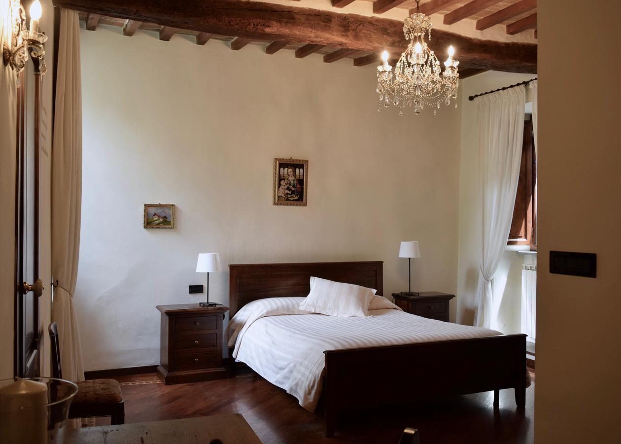 Bed and Breakfast Residenza Le Logge à Gubbio Extérieur photo